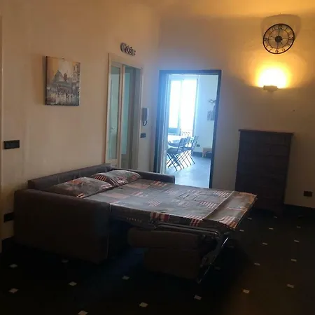 Attico Fronte Mare Molo Di Alassio